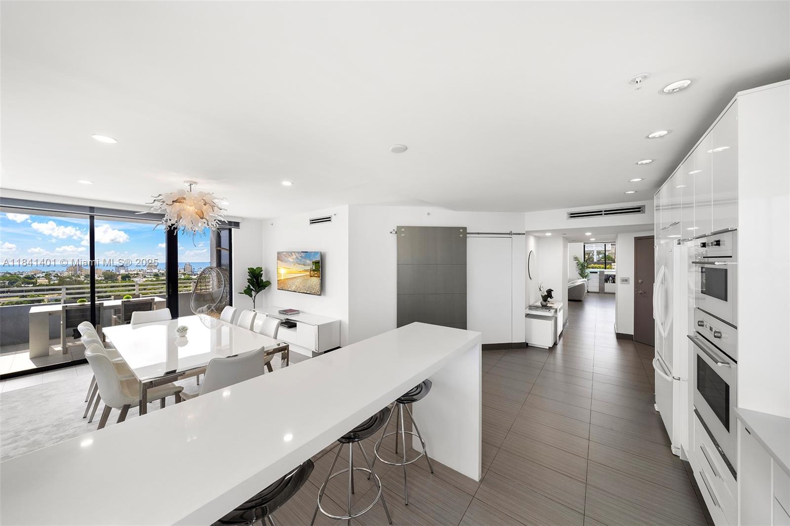 image The Waverly15