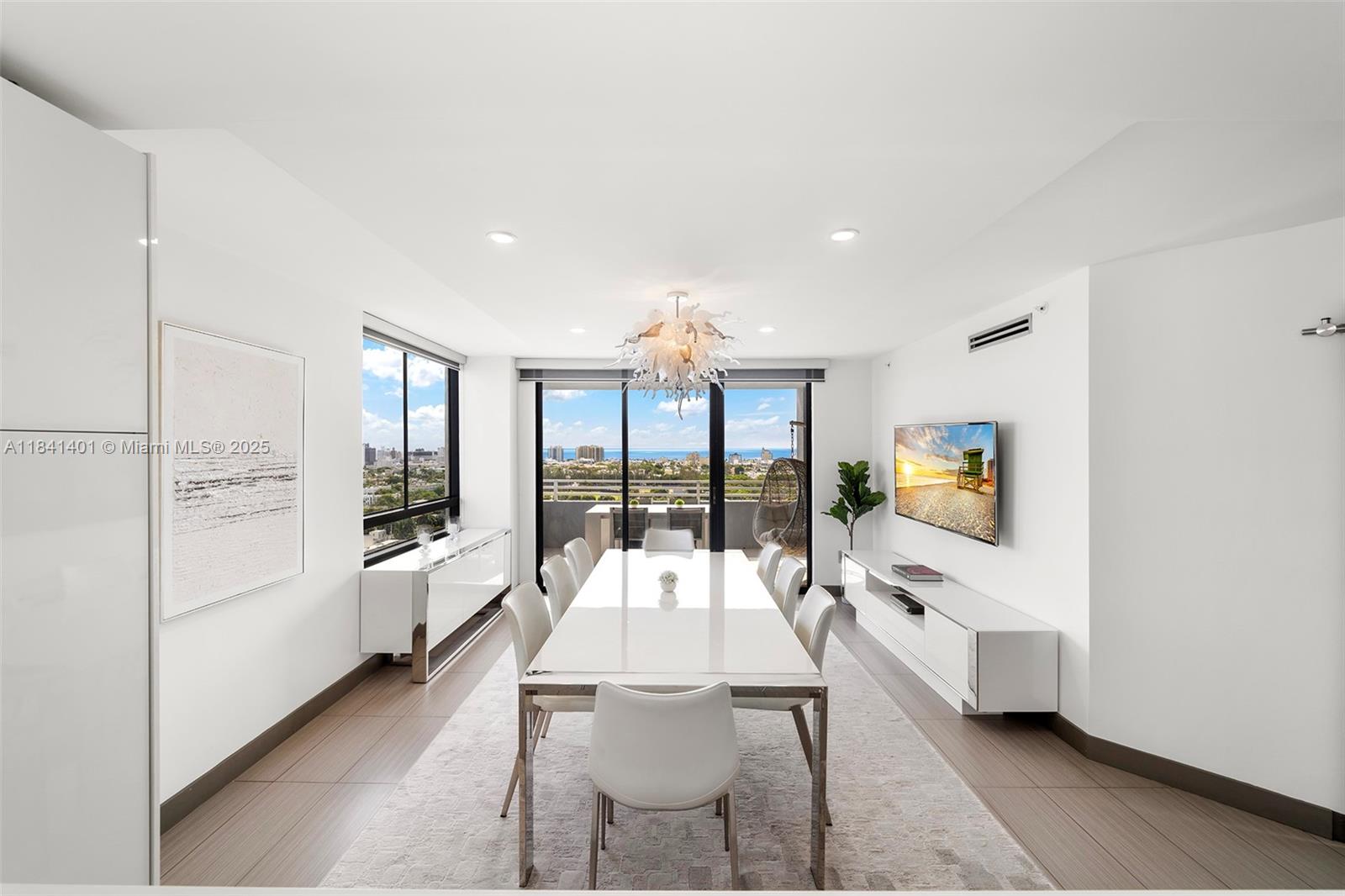 image The Waverly19