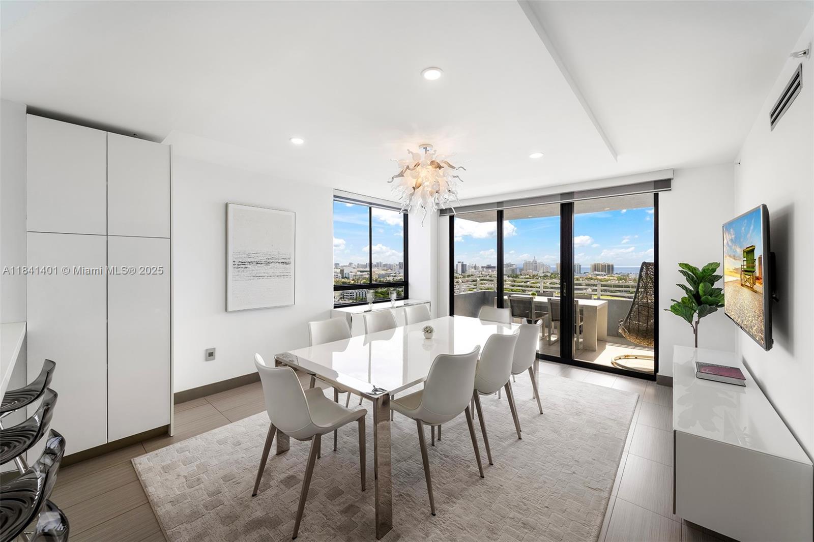 image The Waverly21