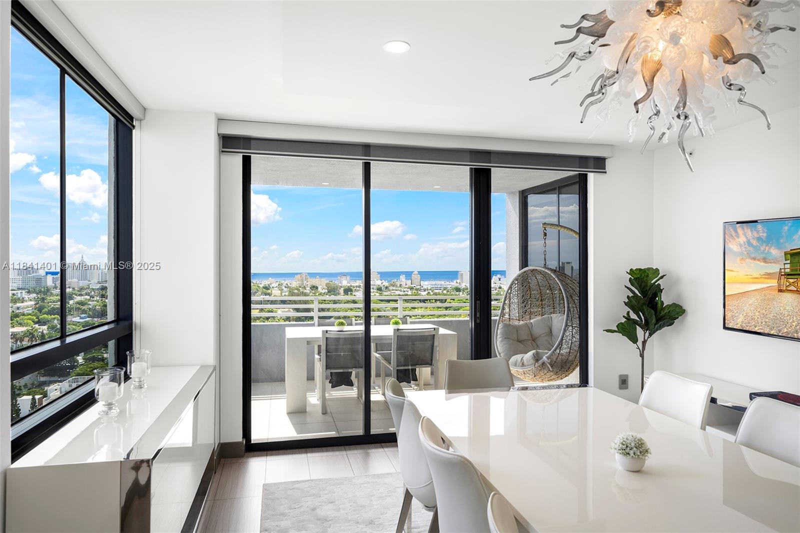 image The Waverly22