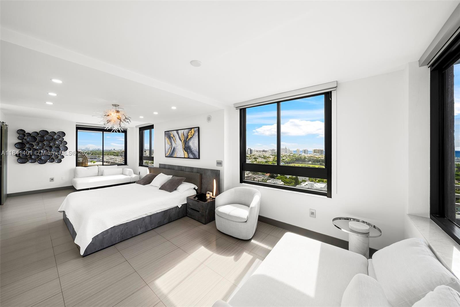 image The Waverly35