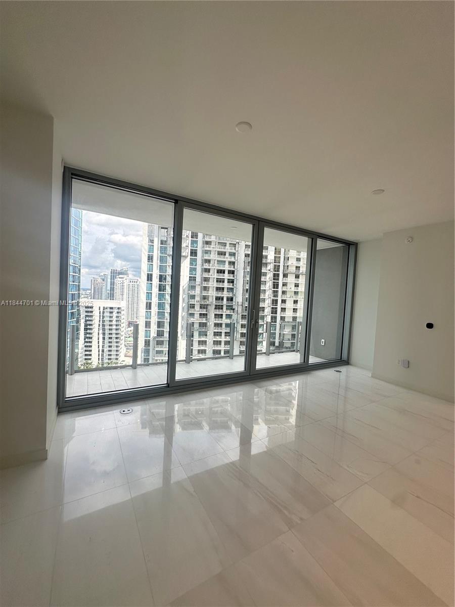 image Aston Martin Residences14
