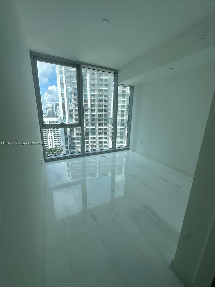 image Aston Martin Residences20