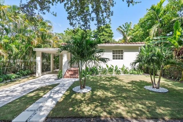 4725 NE Miami Ct