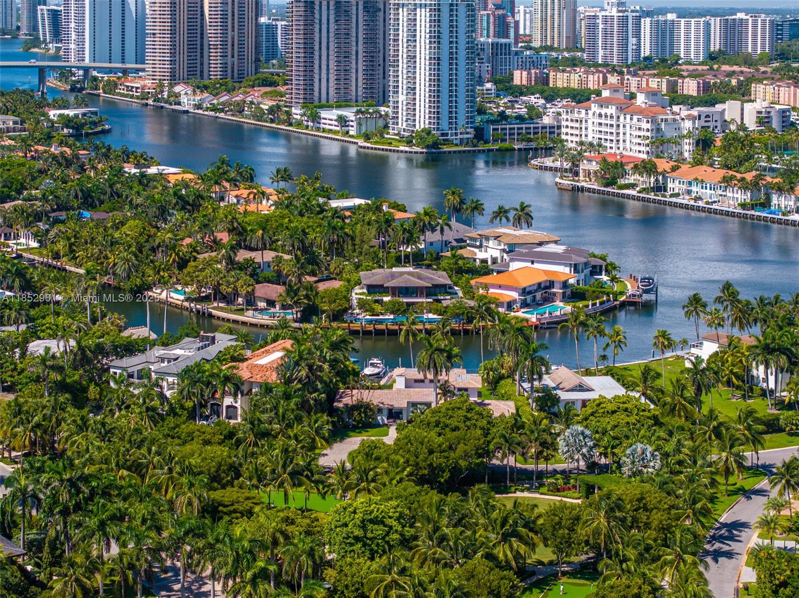 268 S Parkway Golden Beach, FL 33160