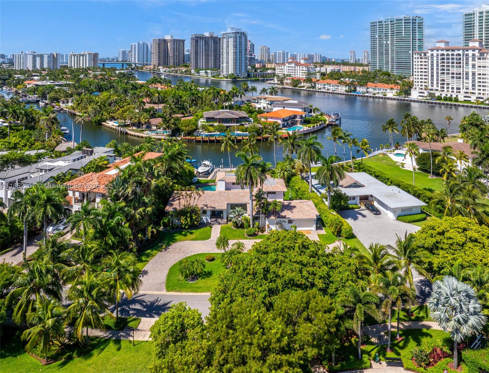 268 S Parkway Golden Beach, FL 33160