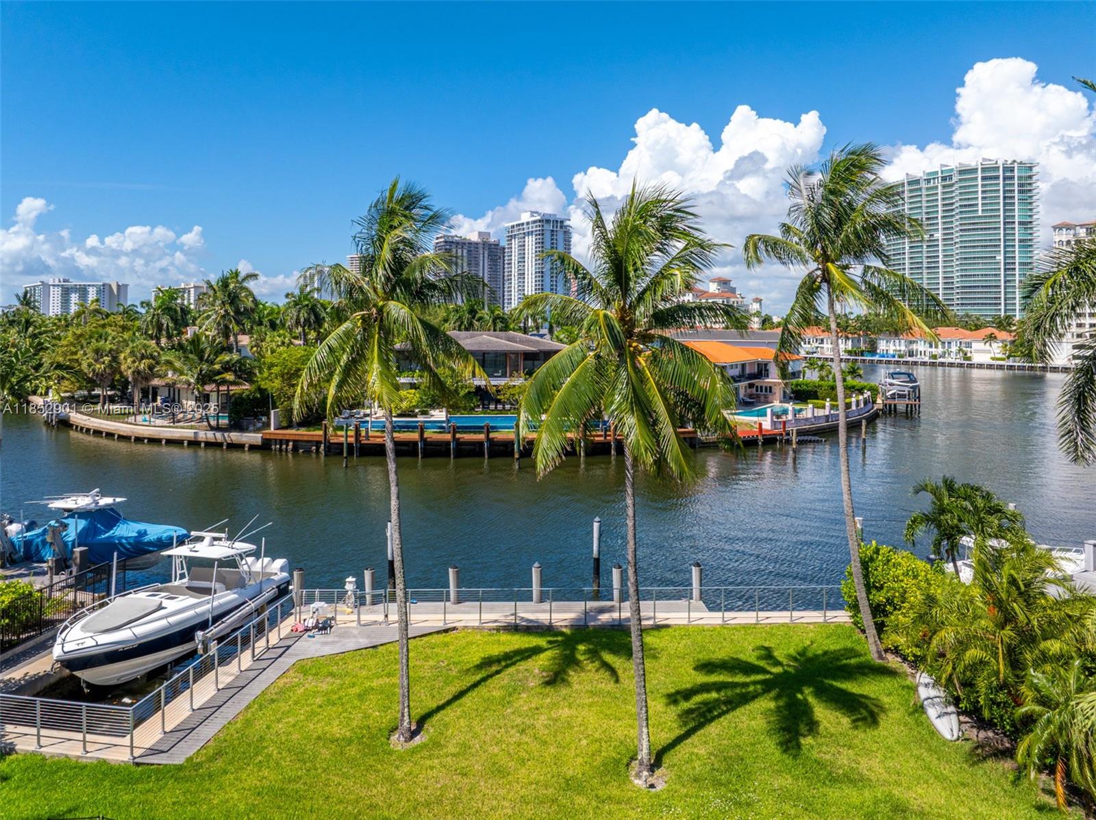 268 S Parkway Golden Beach, FL 33160