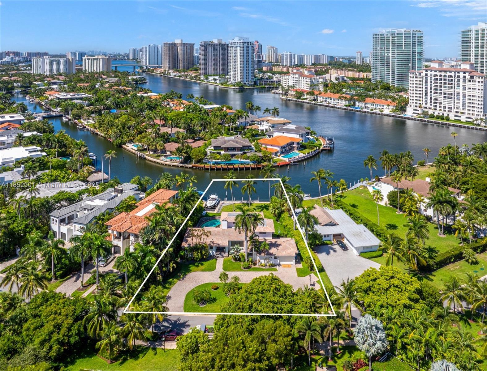 268 S Parkway Golden Beach, FL 33160