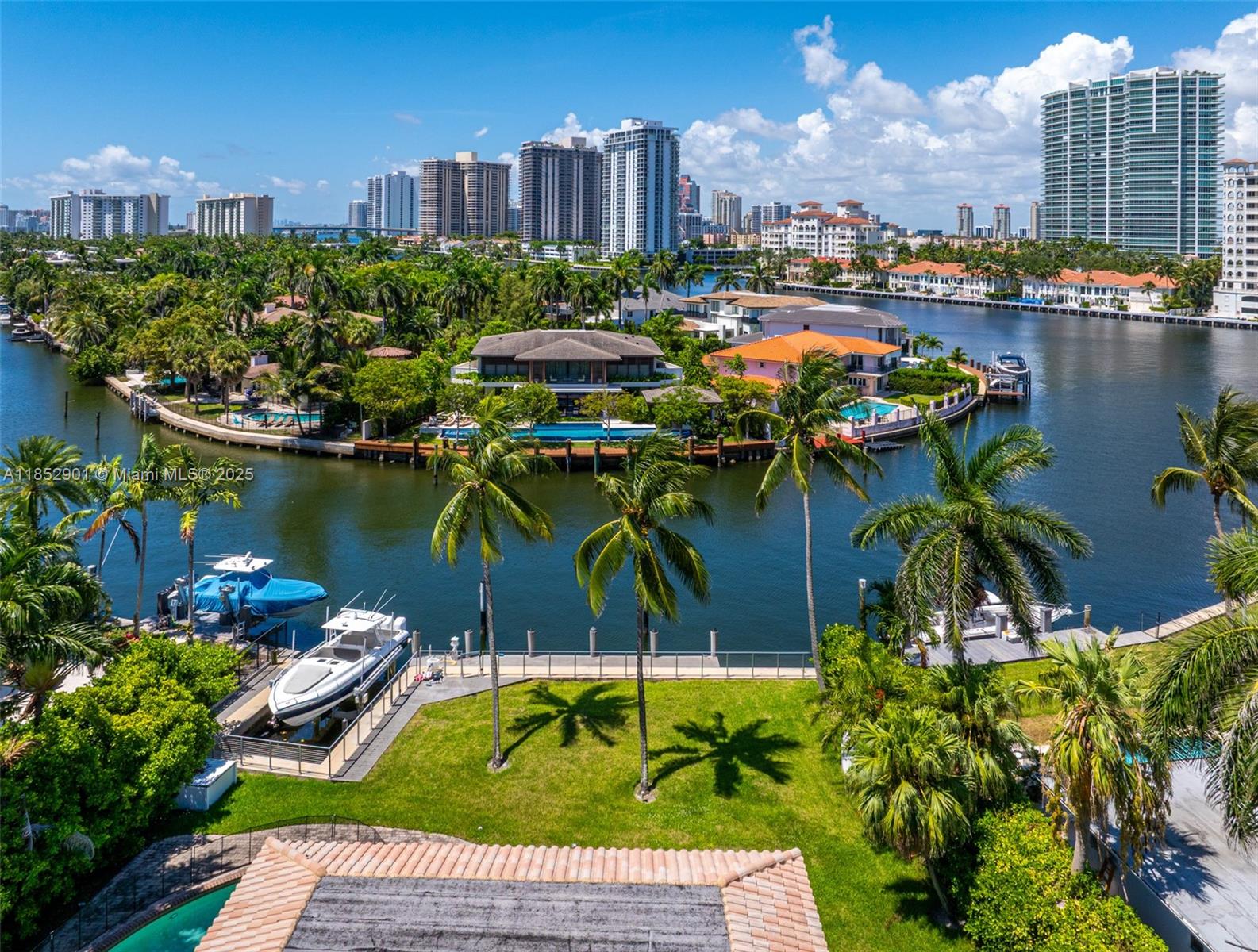 268 S Parkway Golden Beach, FL 33160