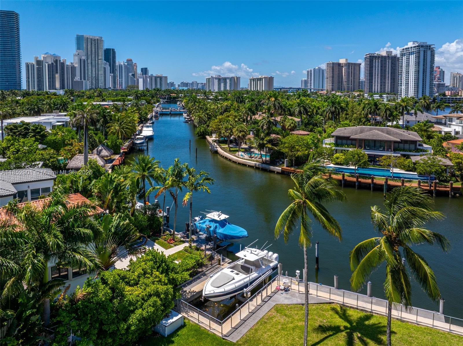 268 S Parkway Golden Beach, FL 33160