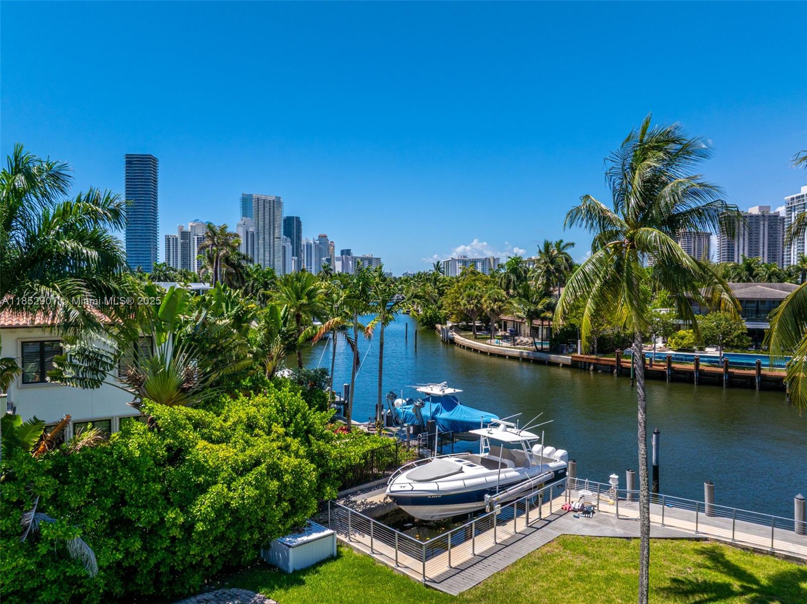 268 S Parkway Golden Beach, FL 33160