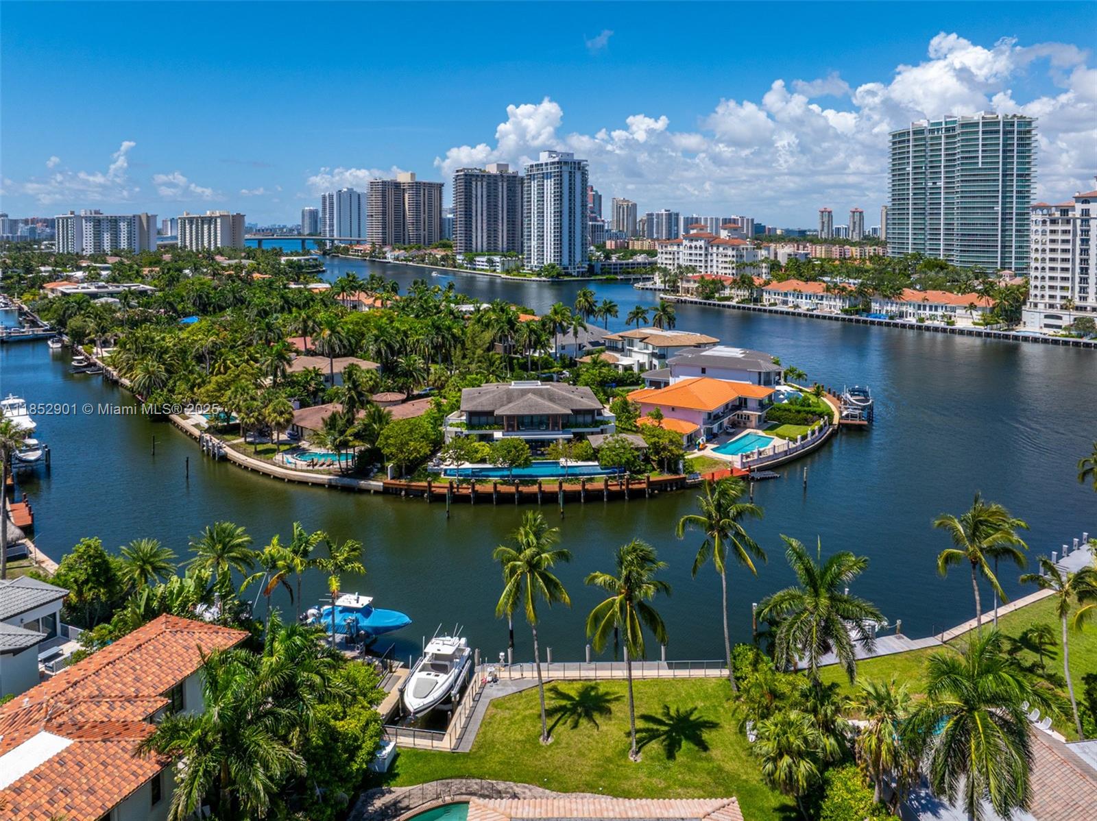 268 S Parkway Golden Beach, FL 33160