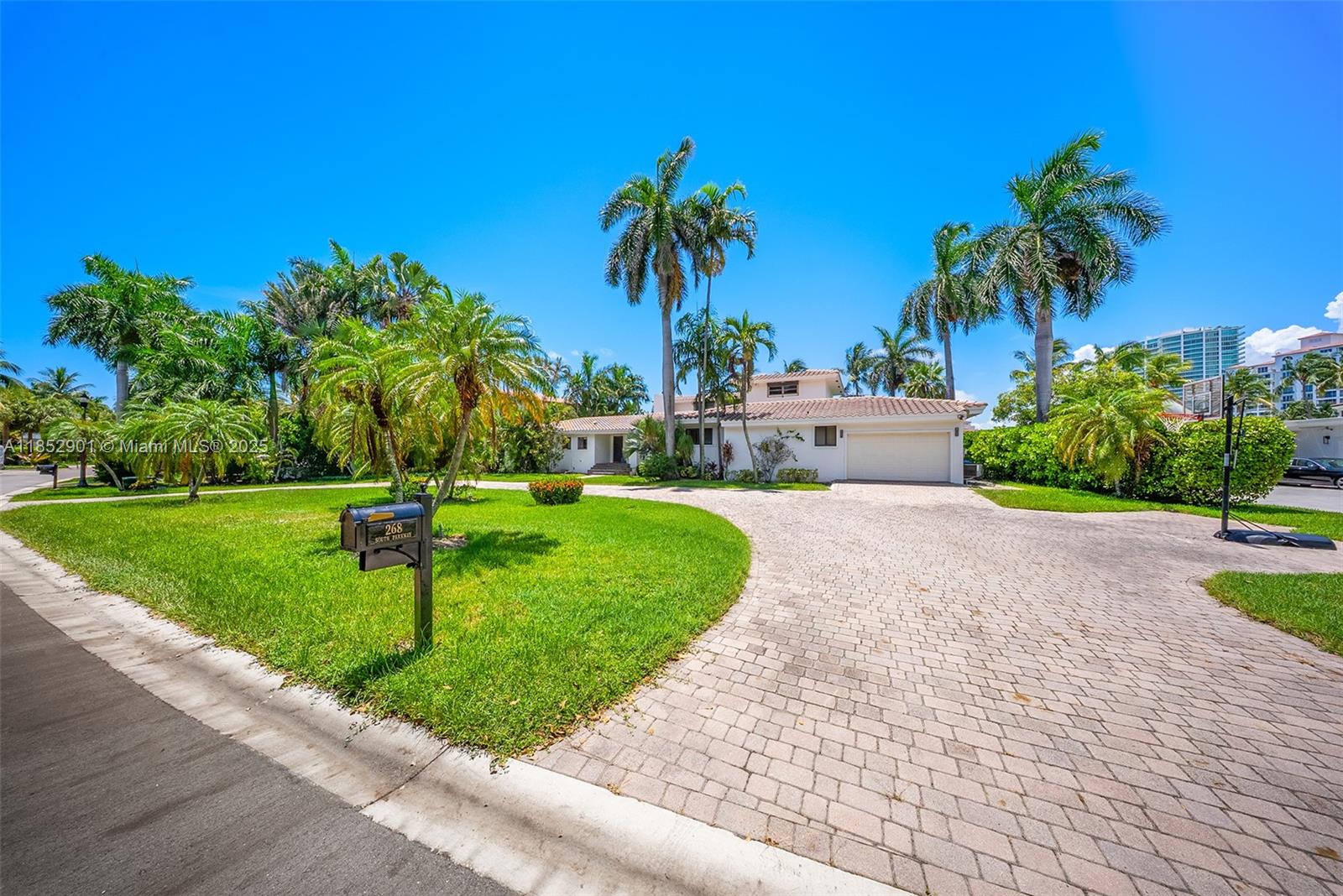268 S Parkway Golden Beach, FL 33160