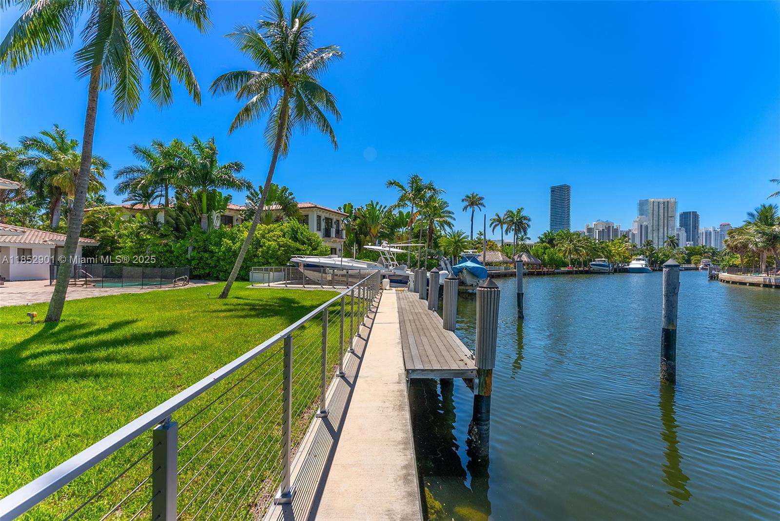 268 S Parkway Golden Beach, FL 33160