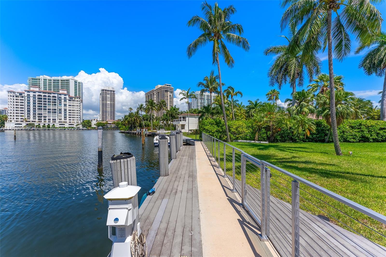 268 S Parkway Golden Beach, FL 33160