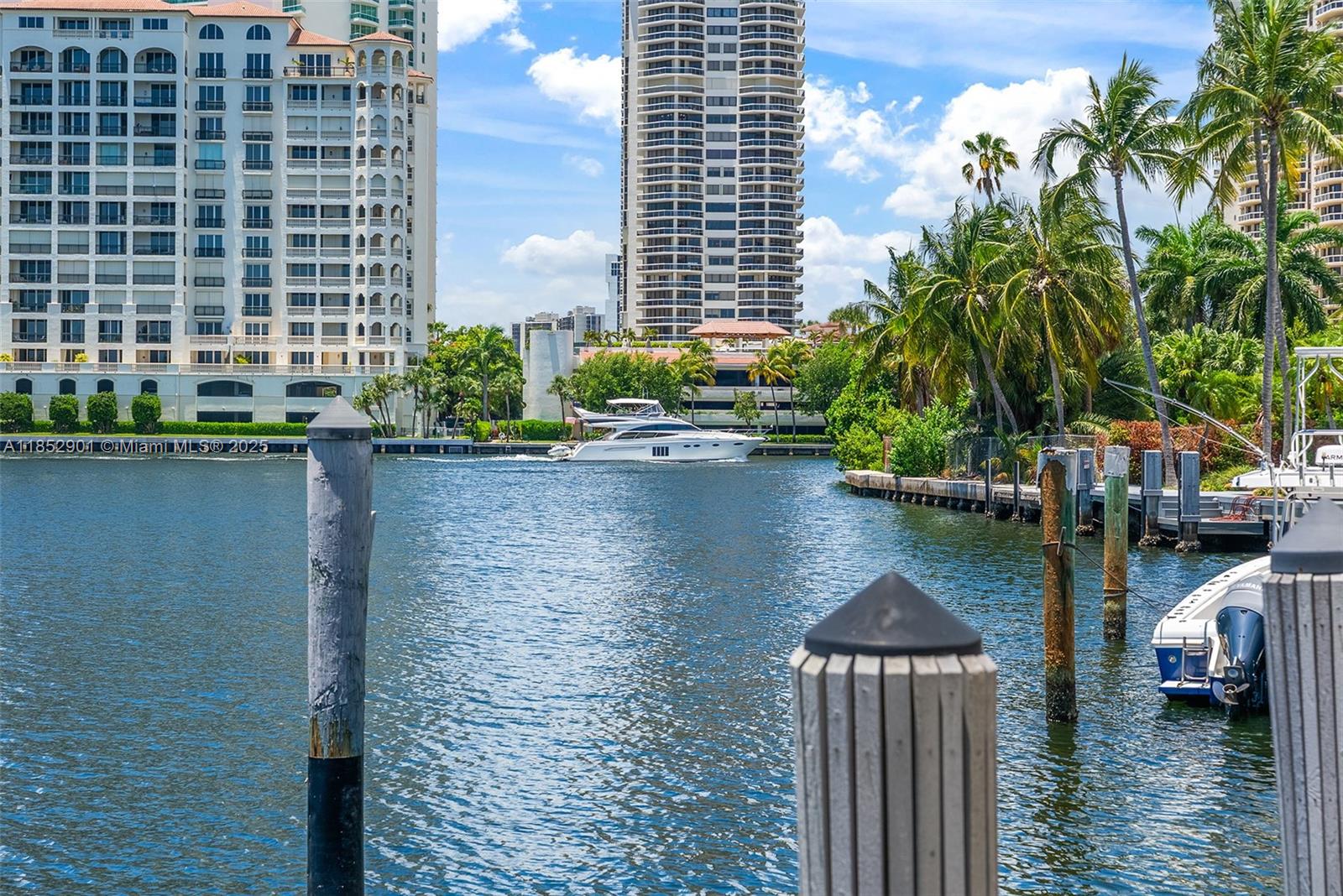 268 S Parkway Golden Beach, FL 33160