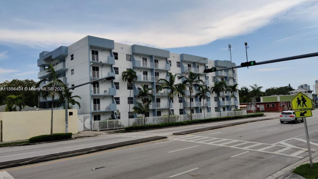 2575 SW 27th Ave #406