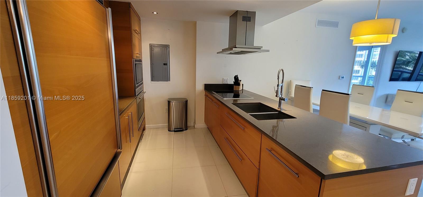 image Icon Brickell No Two13