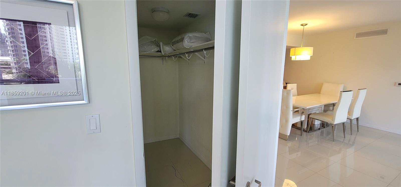 image Icon Brickell No Two19