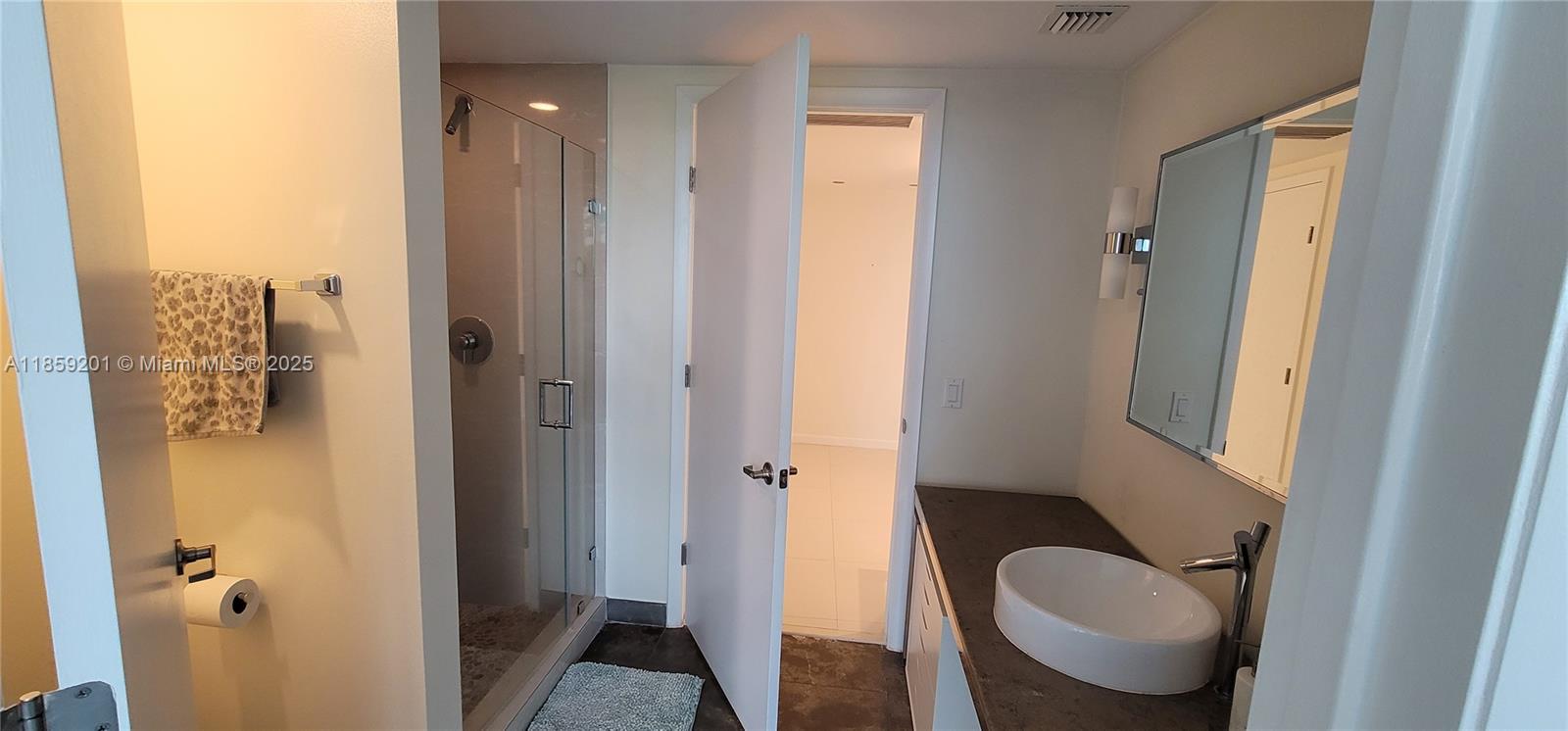 image Icon Brickell No Two20