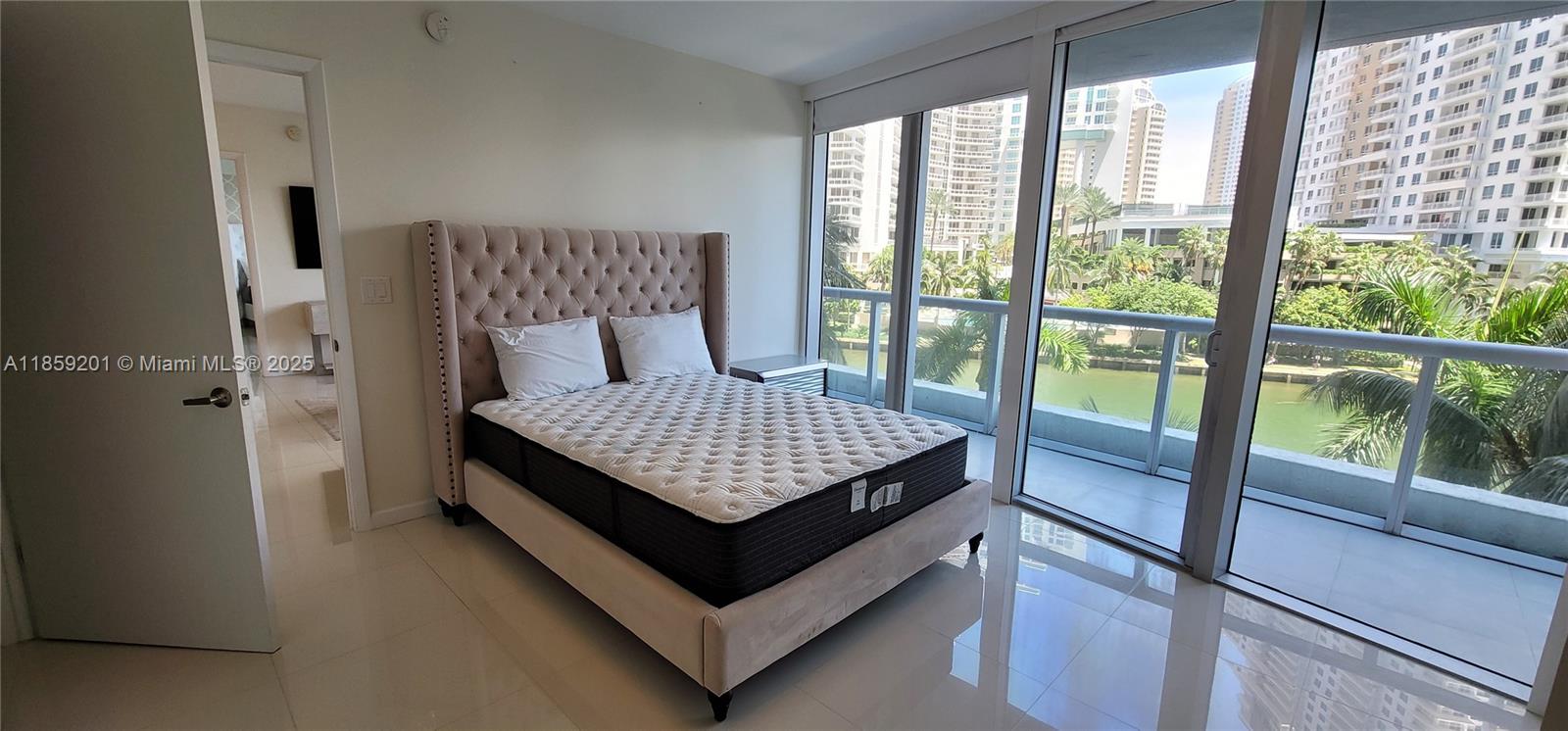 image Icon Brickell No Two21