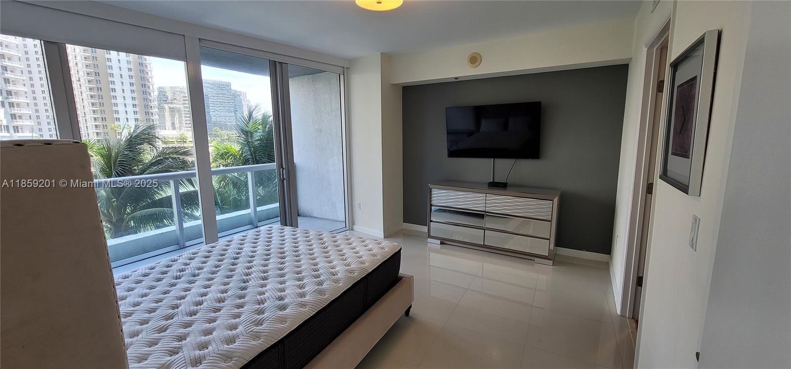 image Icon Brickell No Two22