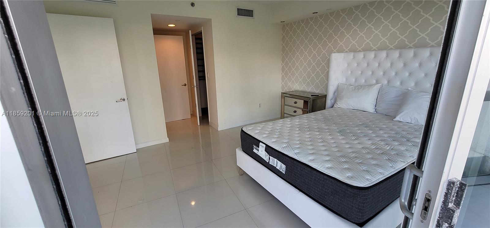 image Icon Brickell No Two33