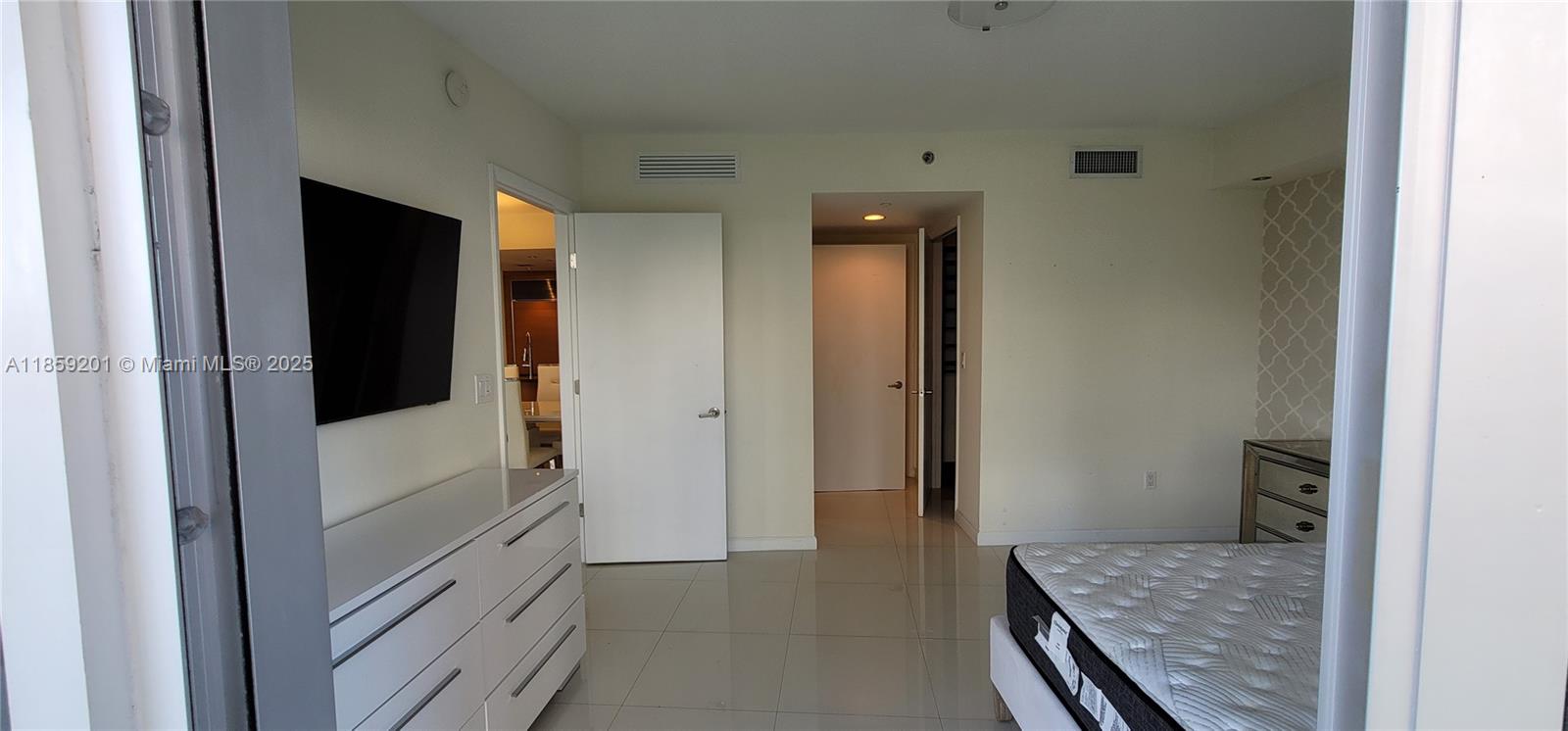 image Icon Brickell No Two34
