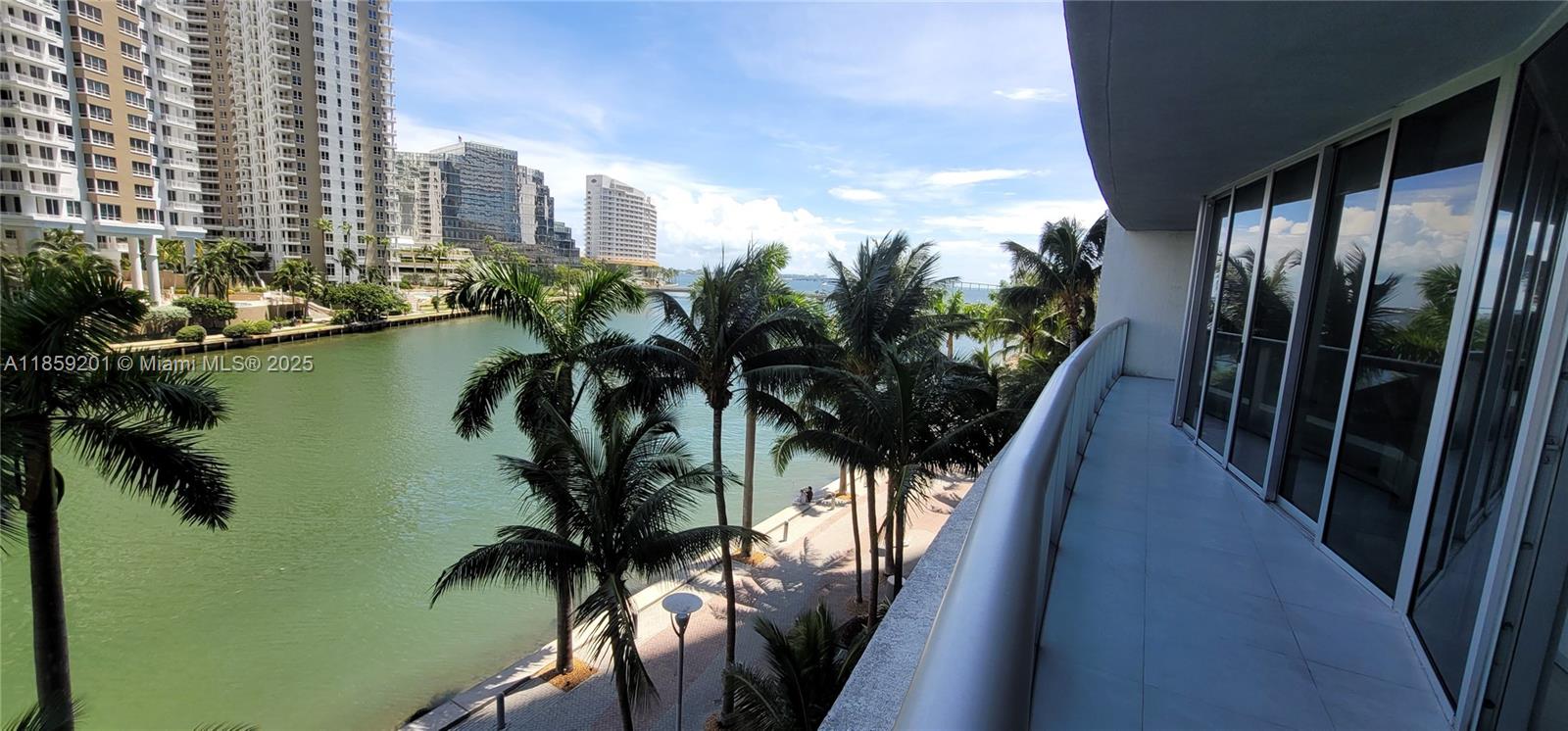 image Icon Brickell No Two52