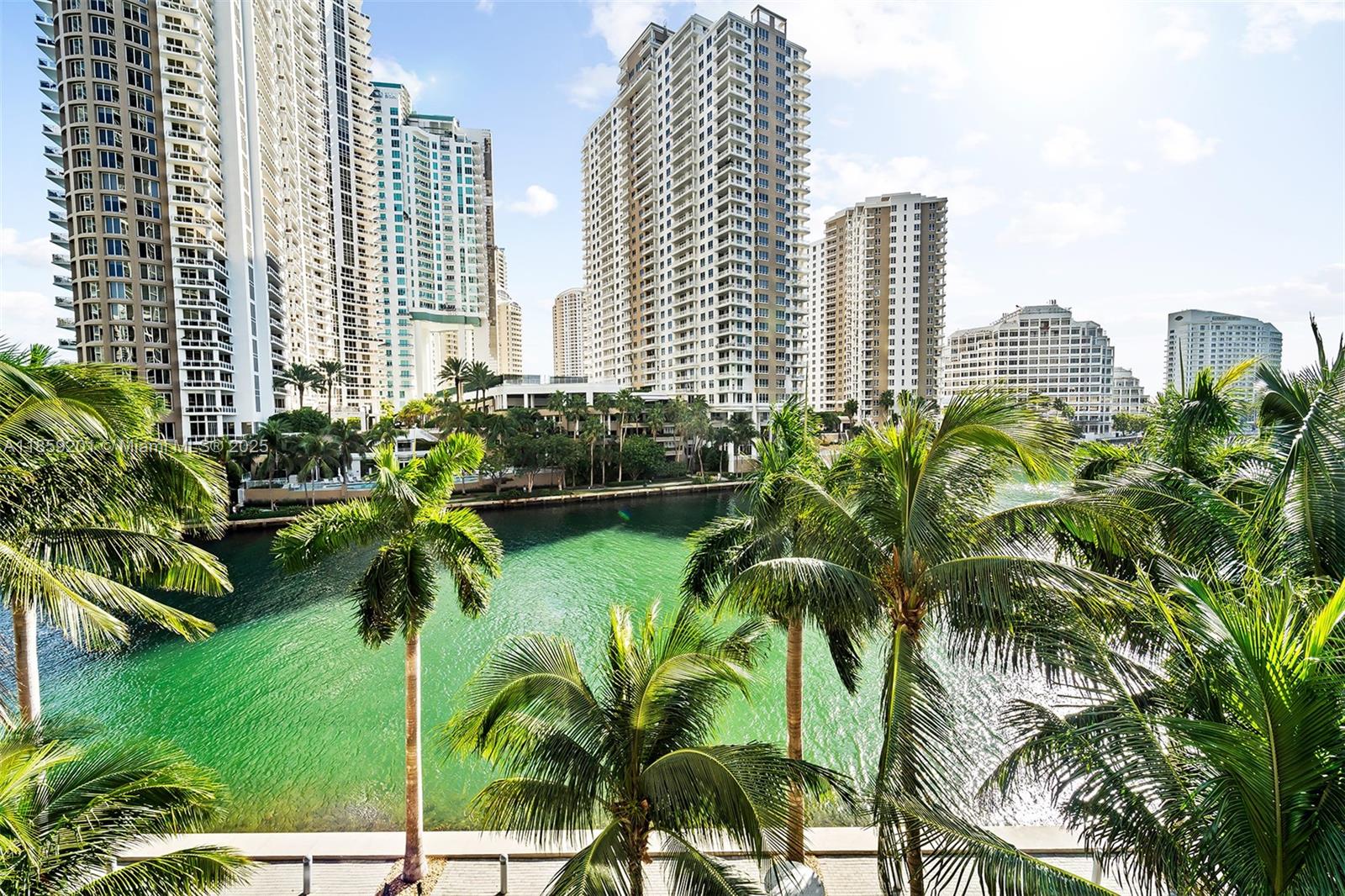 image Icon Brickell No Two53