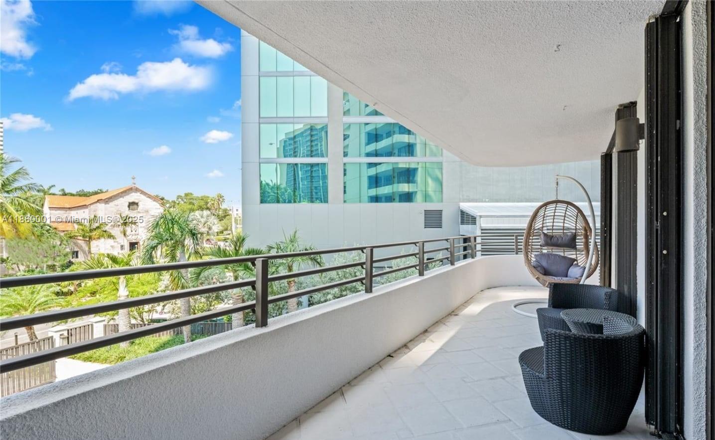 image Brickell East Condo11