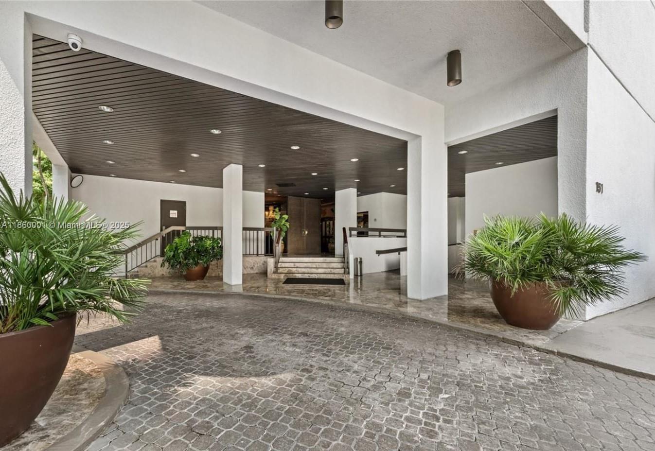 image Brickell East Condo3