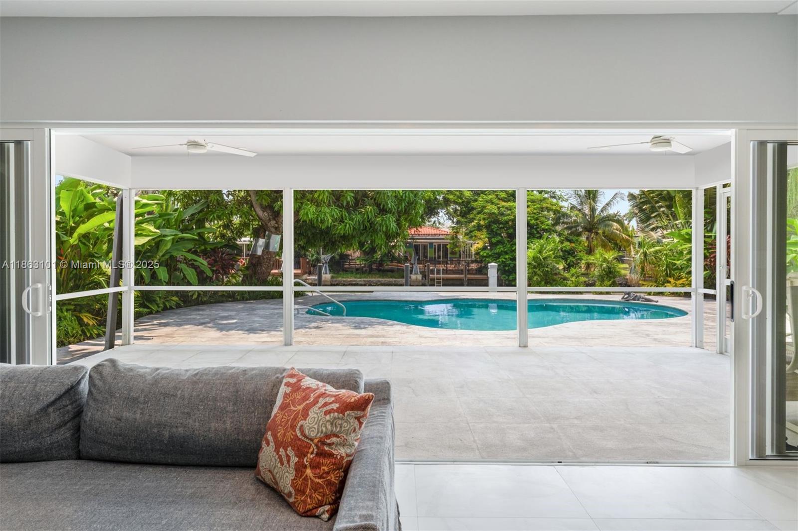 1410 Cleveland Rd Miami Beach, FL 33141