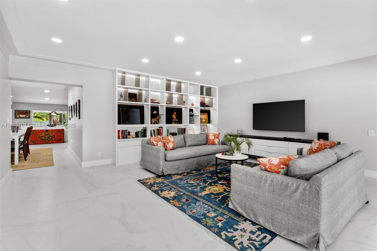 1410 Cleveland Rd Miami Beach, FL 33141