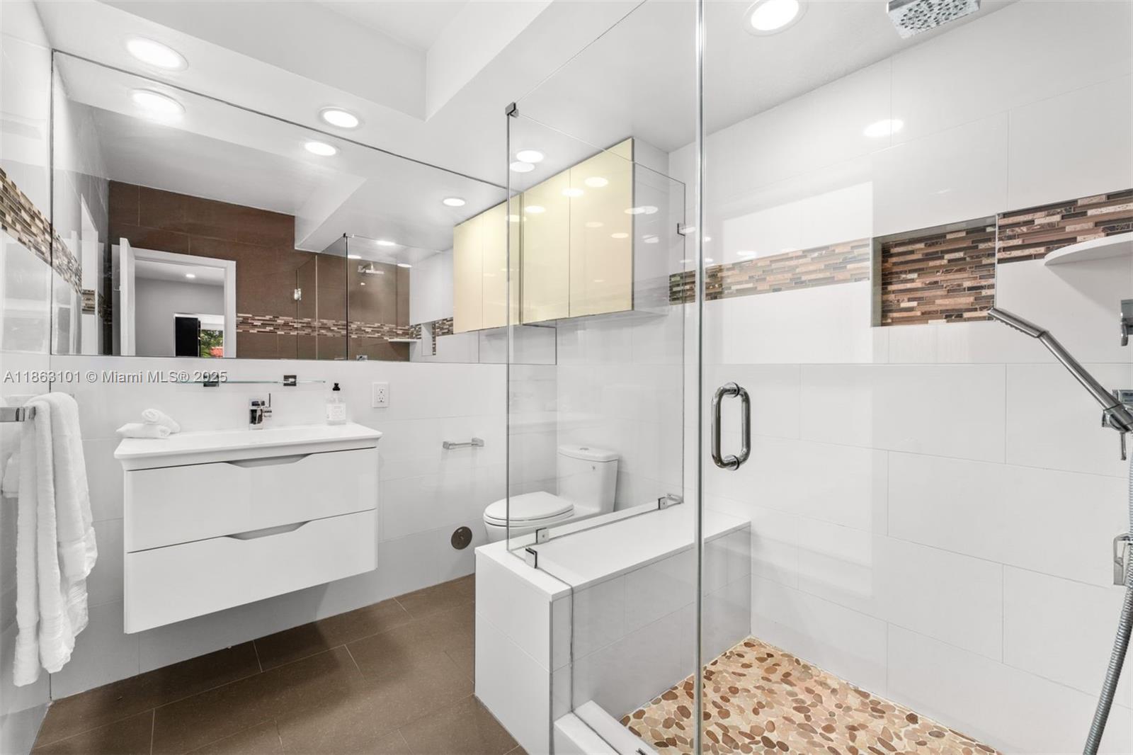 1410 Cleveland Rd Miami Beach, FL 33141