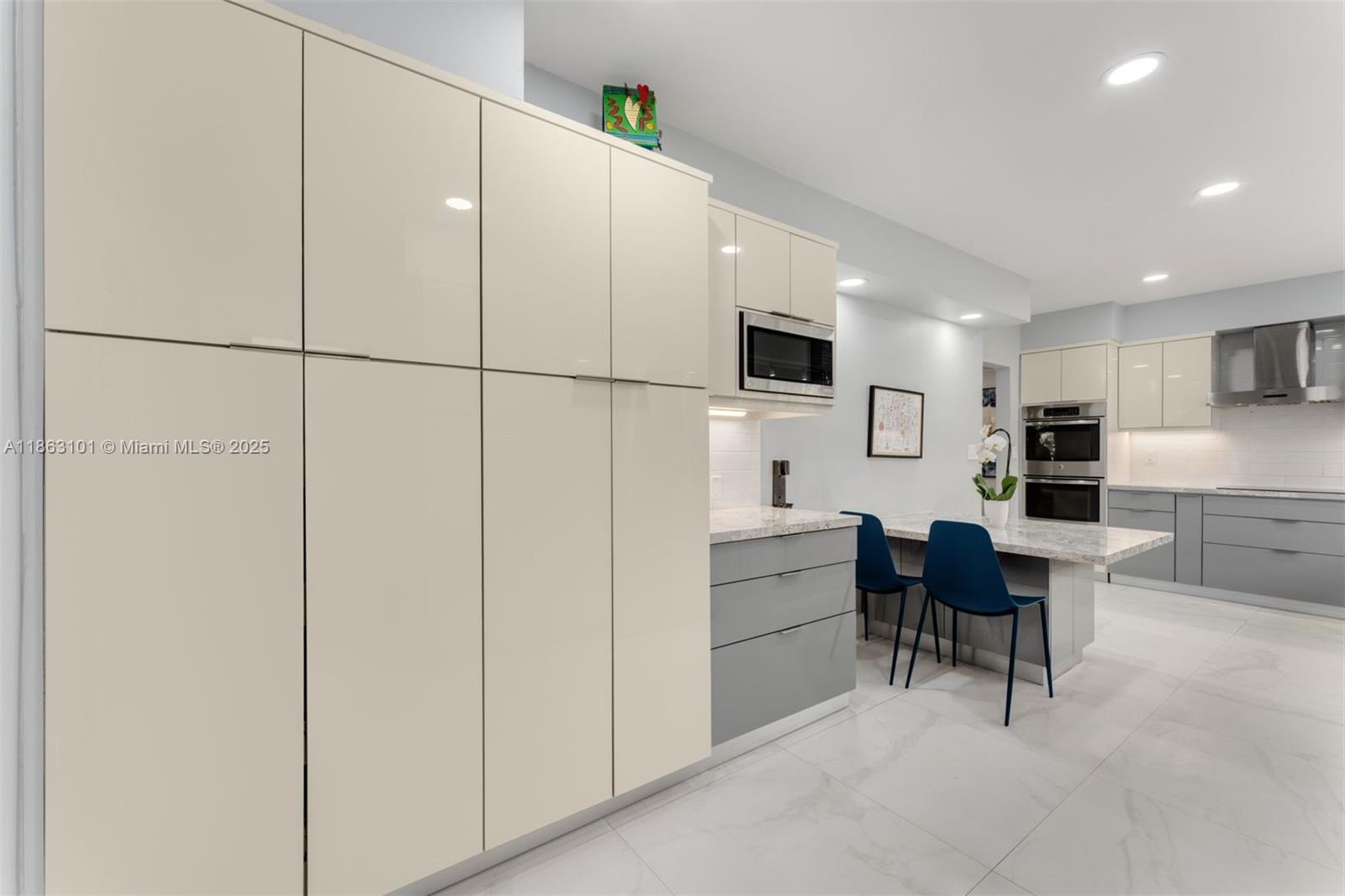 1410 Cleveland Rd Miami Beach, FL 33141