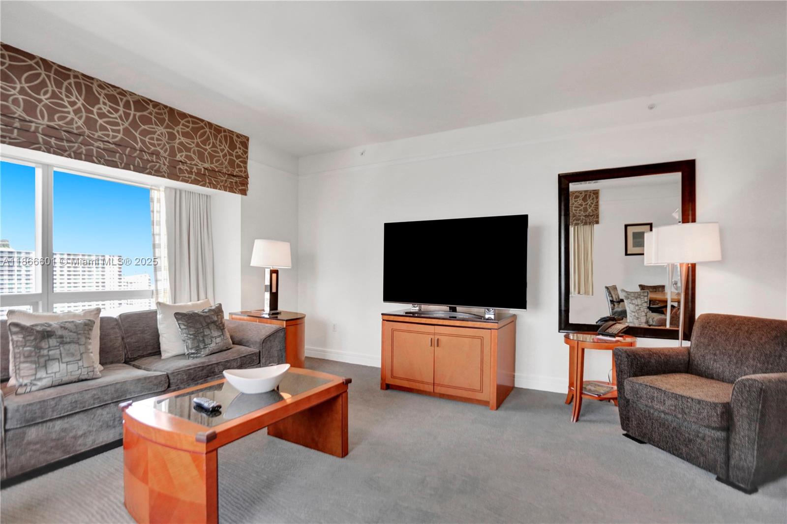 1435 Brickell Ave #3212 Miami, FL 33131