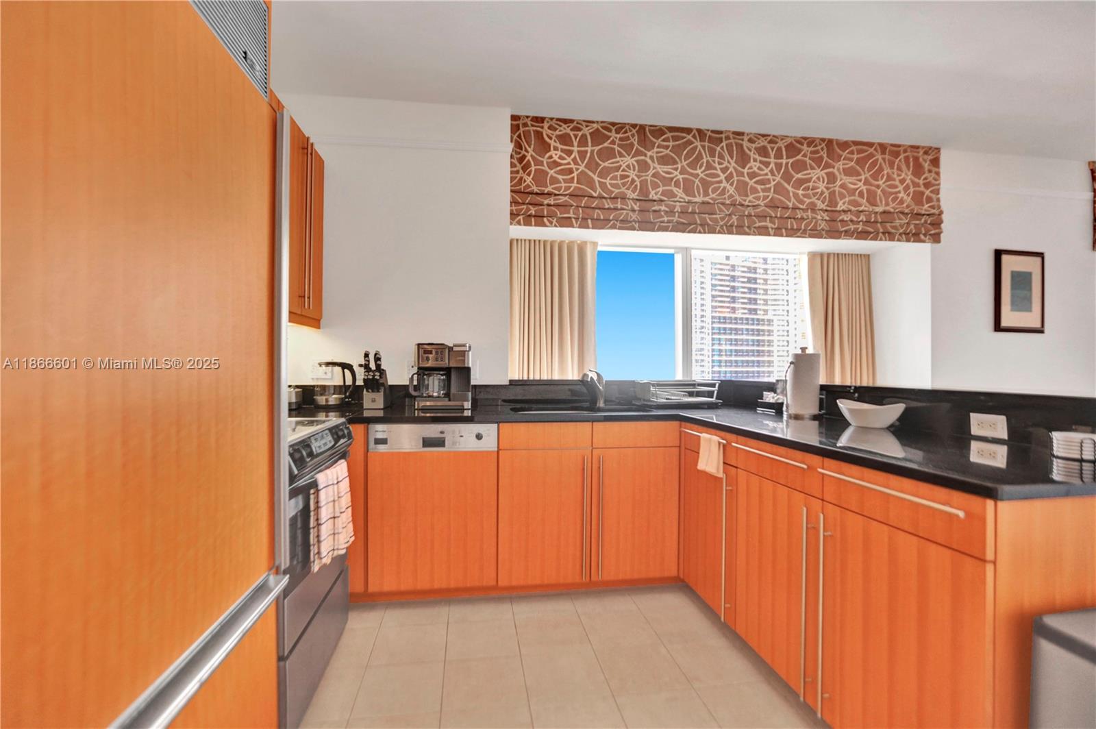 1435 Brickell Ave #3212 Miami, FL 33131
