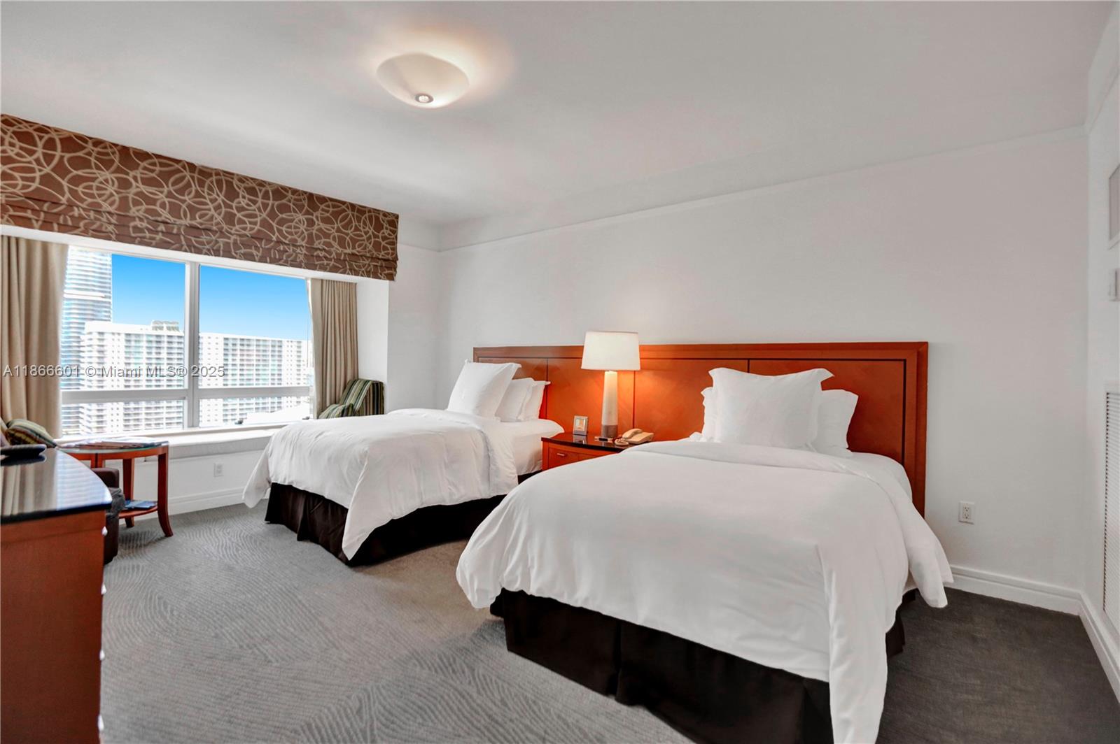 1435 Brickell Ave #3212 Miami, FL 33131