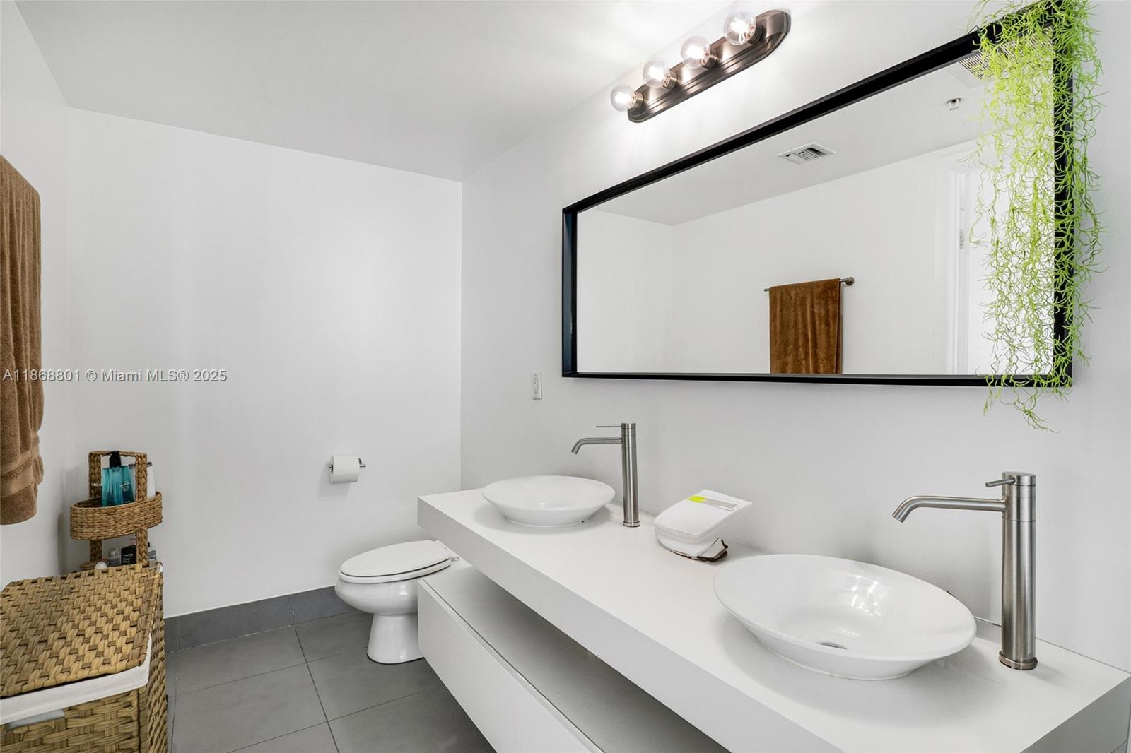image Mint Condo10