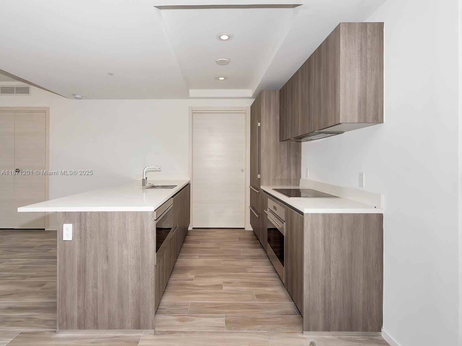 image Sls Lux Residences10