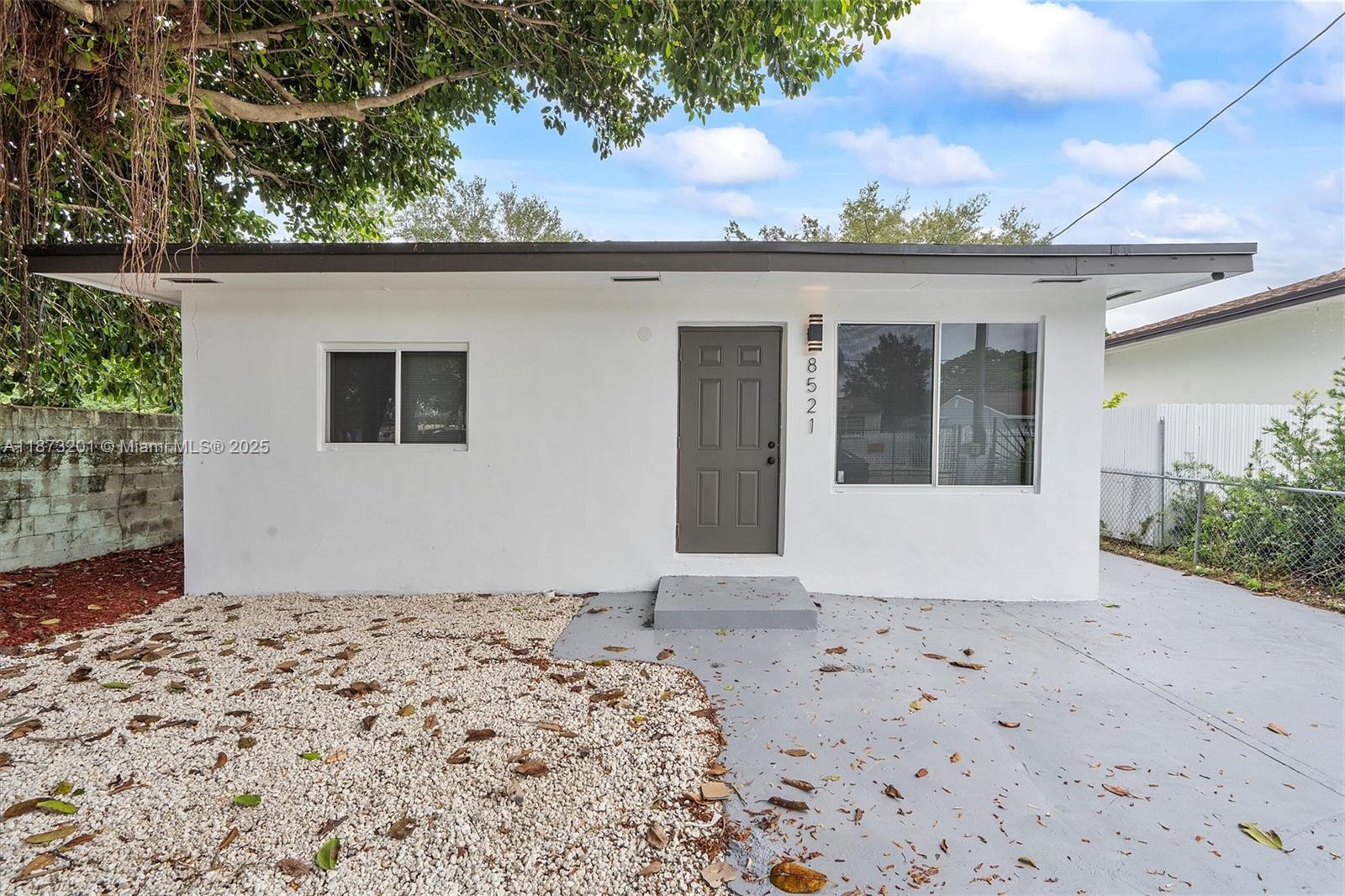 8521 NW 15th Ave