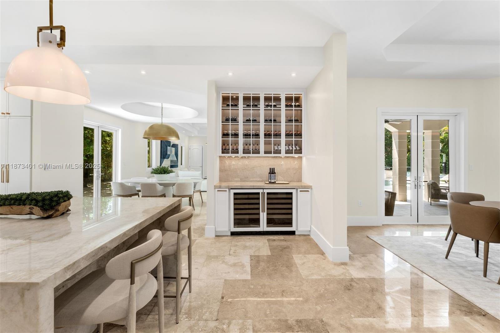 6080 SW 104th St Pinecrest, FL 33156 6080 SW 104th St Pinecrest, FL 33156