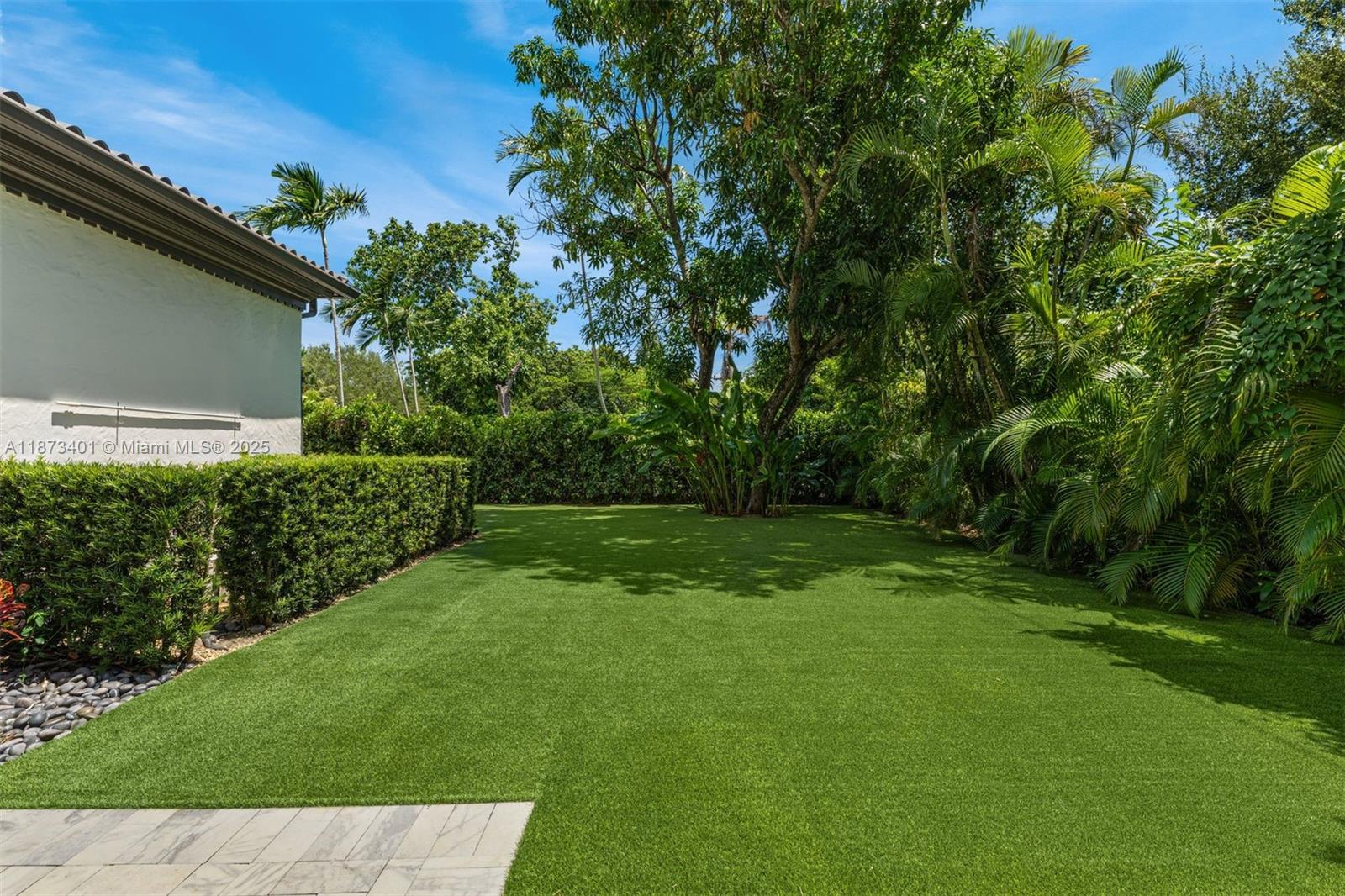 6080 SW 104th St Pinecrest, FL 33156 6080 SW 104th St Pinecrest, FL 33156