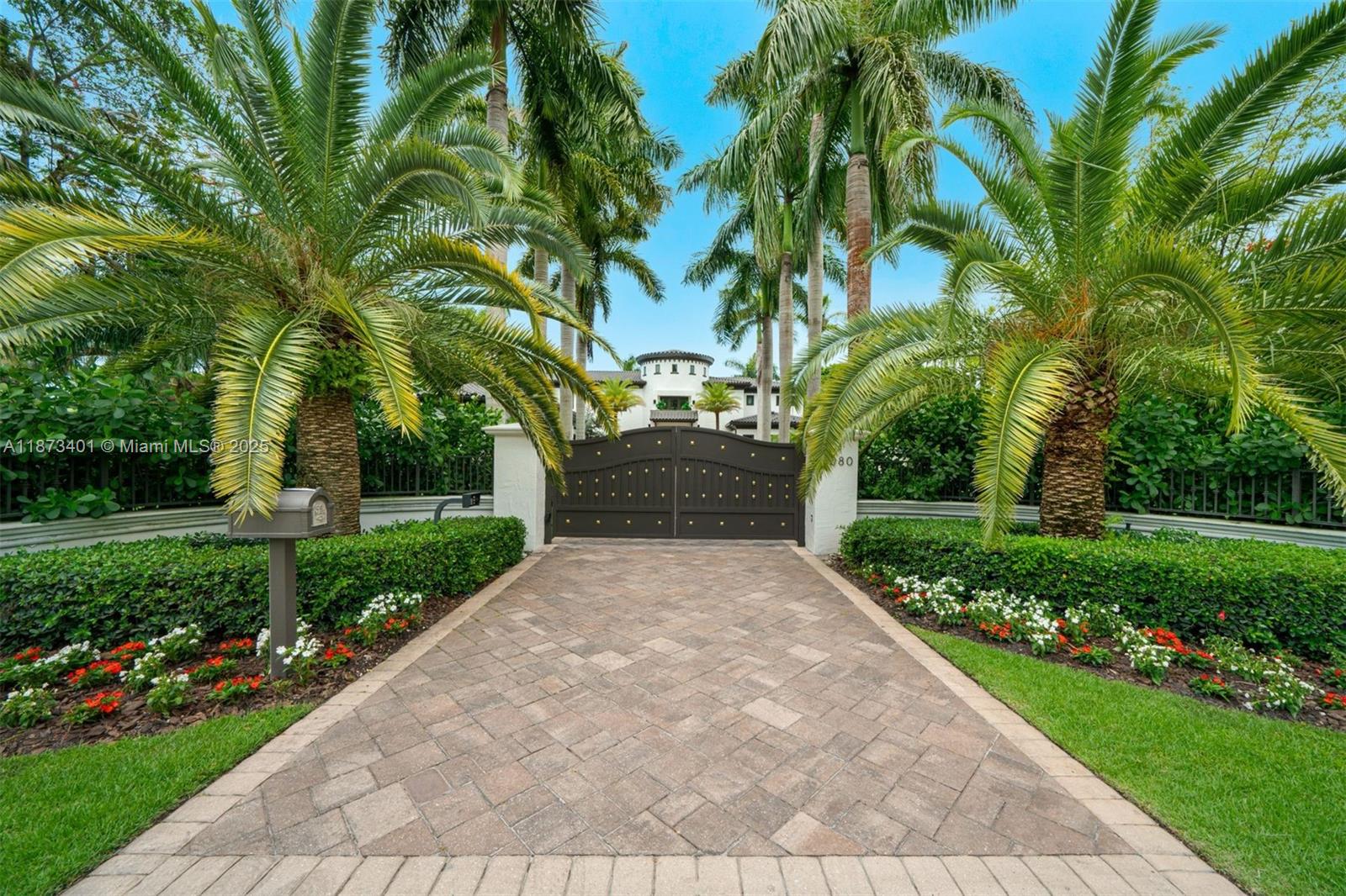 6080 SW 104th St Pinecrest, FL 33156 6080 SW 104th St Pinecrest, FL 33156