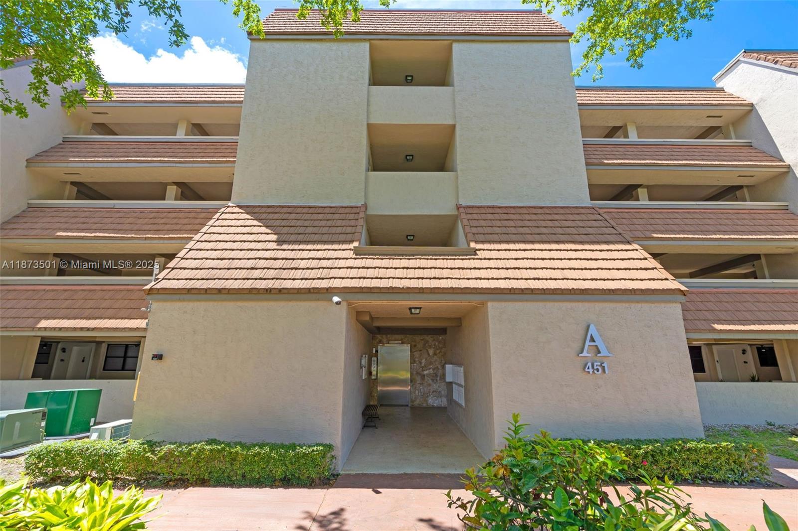 451 Ives Dairy Rd #103-1