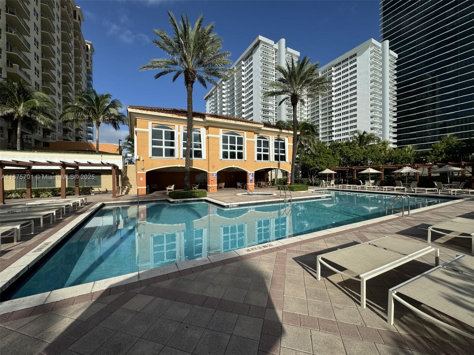 image 20080 Ocean Drive58