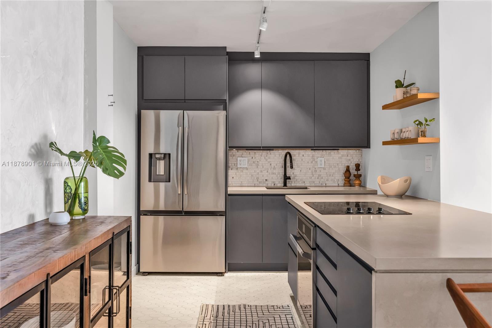 770 NE 69th St #6H Miami, FL 33138