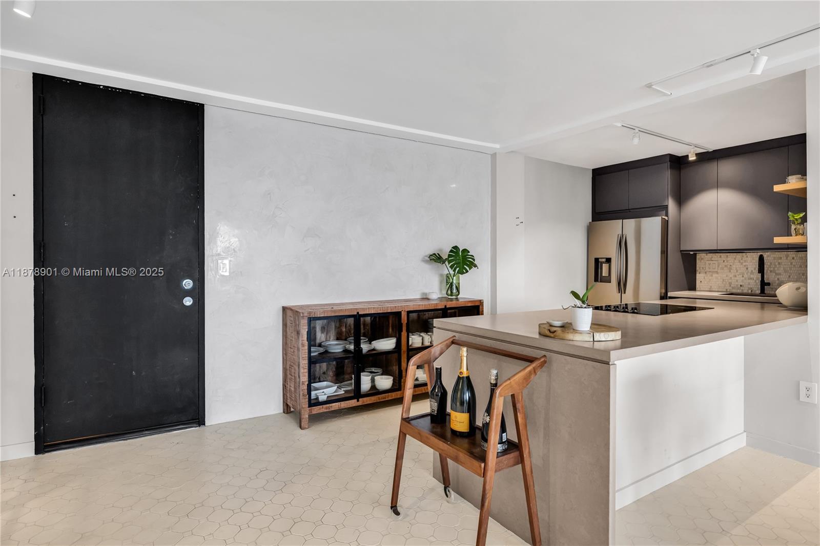 770 NE 69th St #6H Miami, FL 33138