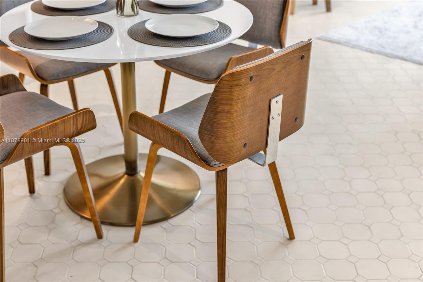 770 NE 69th St #6H Miami, FL 33138